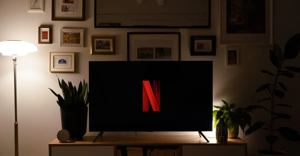 Cómo elegir el proyector perfecto para tu cine en casa