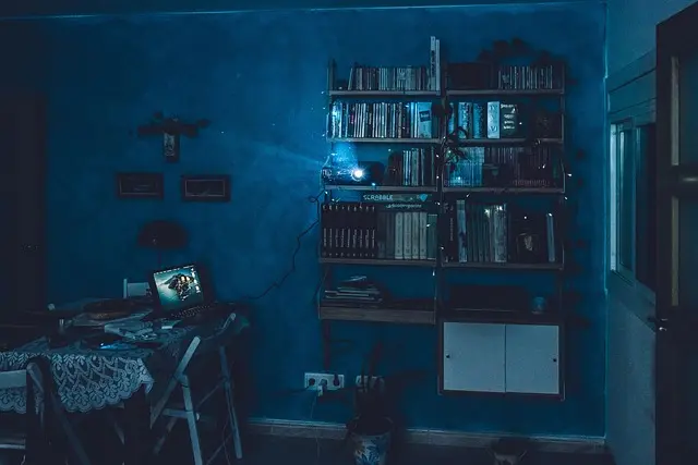 Cómo elegir el mejor proyector para tu cine en casa